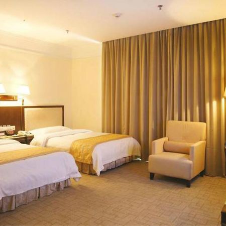 Wanxing Hotel Chao Yang Square Branch 南宁 外观 照片